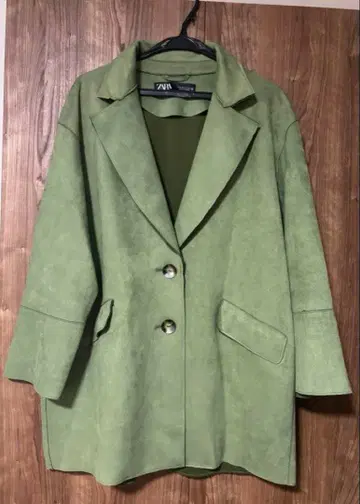 [ 새상품 미사용 ] ZARA 스웨이드 코트 그린 계열