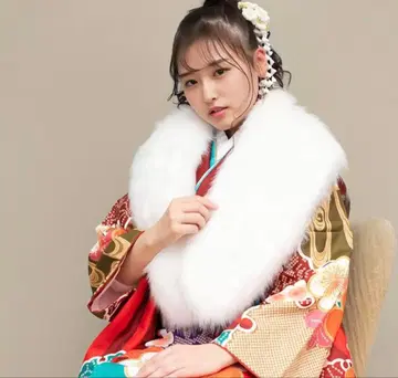 새상품급 성인식 화이트 퍼 숄 후리소데 기모노용