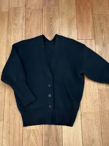 ur's 스폰디쉬 V넥 니트 가디건