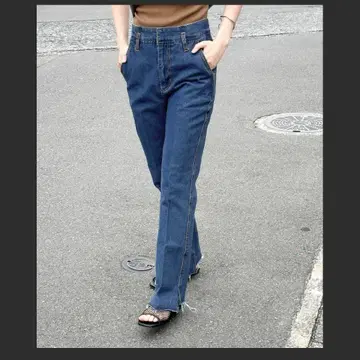 [미사용 새상품] select MOCA 밑단 슬릿 데님 팬츠 S사이즈