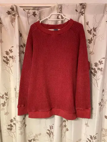 새상품급! 굿온 스웨터 L 사이즈