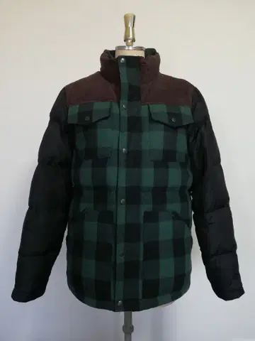 TOMMY HILFIGER 체크 무늬 다운 자켓