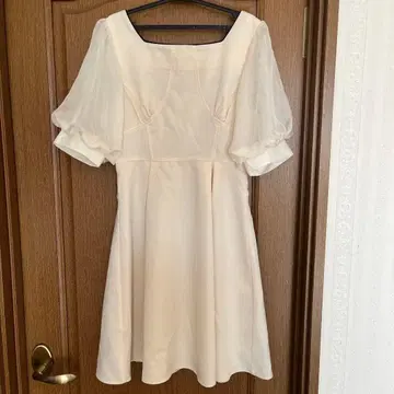 MAJESTIC LEGON 퍼프 슬리브 미니 원피스 M 사이즈