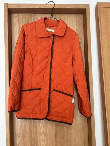 CROCODILE 오렌지 퀼팅 자켓