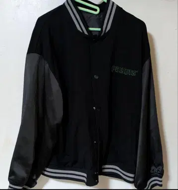 PEANUTS 75주년 자수 디자인의 바시티 자켓 [ 스누피 ]