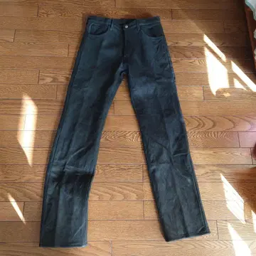 EVISU 올 가죽 팬츠 사이즈 32 35