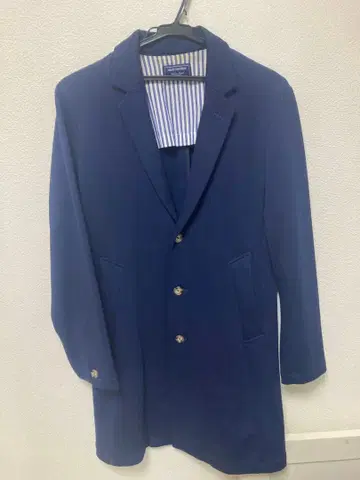 나노 유니버스 체스터 코트