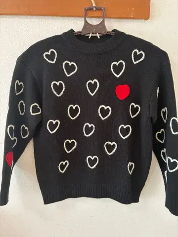 chah chah 하트 무늬 니트