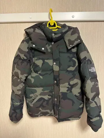 THE NORTH FACE 카모플라쥬 다운 자켓