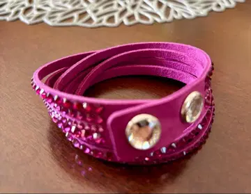 핑크 스웨이드풍 랩 팔찌