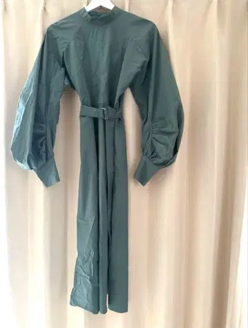 KS 개더 슬리브 원피스