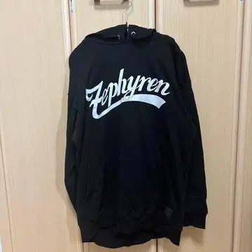 Zephyren 블랙 후드 부착 후드티