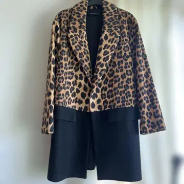 컨디션 최상 ZARA 코트 레오파드 무늬 x 블랙 울 75%