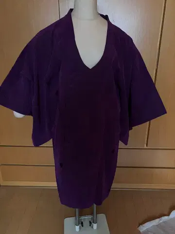 보라색 숄 포함 겉옷 도행 코트