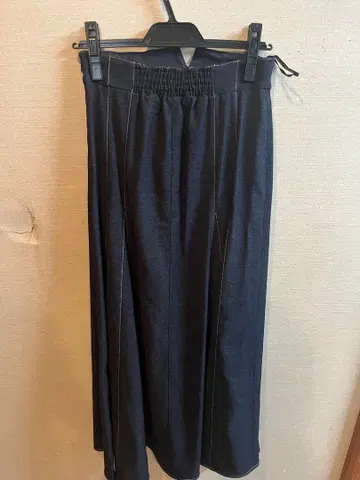 블랙 플레어 스커트 밴딩