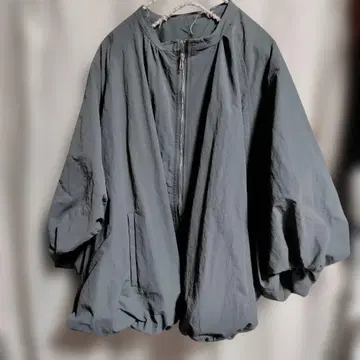 그레이 카키 볼륨 슬리브 자켓