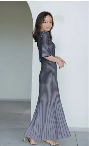 [ 새상품급 anuans ] 바이컬러 리브 니트 플레어 원피스