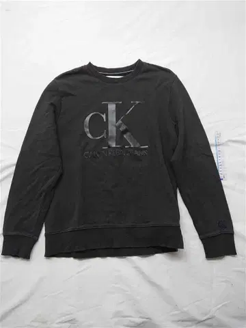 캘빈 클라인 진스 로고 맨투맨 블랙 계열 M 사이즈