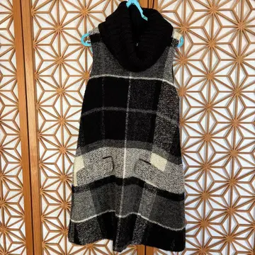 theory 체크 무늬 터틀넥 원피스