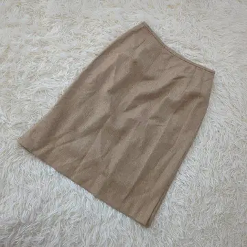 [ 23구 ] 무릎 기장 타이트 스커트 모 98% 사이즈 36 베이지