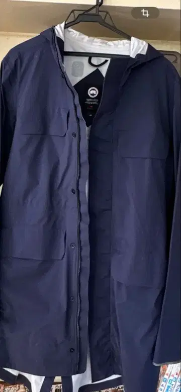 CANADA GOOSE 네이비 나일론 자켓 방수 기능