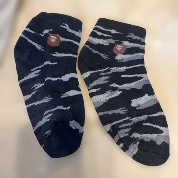 APE 카모 패턴 삭스 네이비/그레이 프리 사이즈