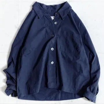 인기 마가렛호웰 코튼 포플린 숏 기장 셔츠 네이비 세탁 가능