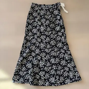 꽃무늬 롱 스커트 네이비
