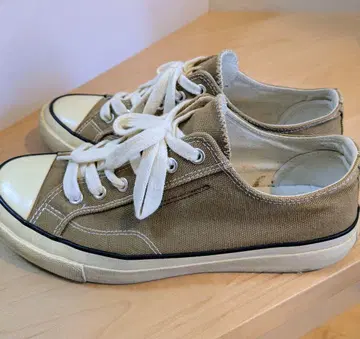 GLOBAL WORK 베이지 캔버스 스니커즈