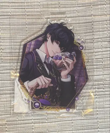 잘생긴 남자 빌런 에리스 아크릴 스탠드 Crown Collection