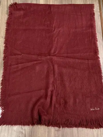 Mila Owen 버건디 머플러