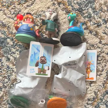 POPMART 주토피아 2 Gazell Pawbert Russ Flash