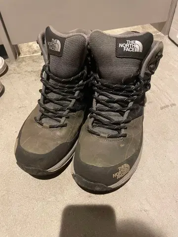 THE NORTH FACE 등산화 그레이