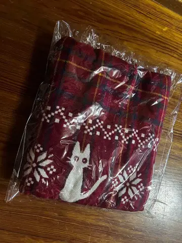 [ 미사용 새상품 ] 마녀 배달부 키키 버튼 달린 스톨 체크 지지