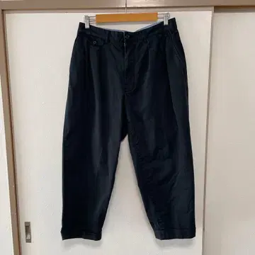 빔즈 2 플리츠 치노 M 사이즈 블랙