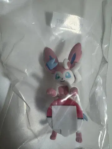 포켓몬 제일복권 F상 길거리 산책 챠라링 프렌즈 님피아