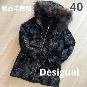 [ 미사용 새상품 ] Desigual 데시구알 후드 부착 다운 코트 블랙