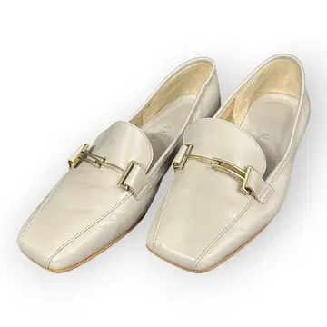 DIANA 다이애나 베이지 스퀘어토 로퍼 23.5