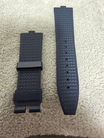 바쉐론 콘스탄틴 러버 스트랩 오버시즈