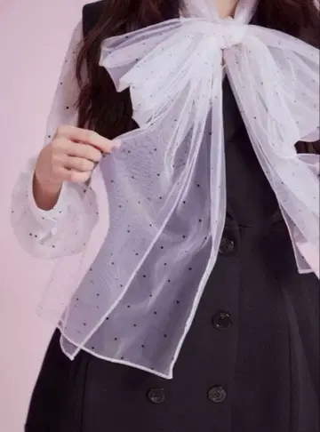 새상품 snidel 스나이델 보타이 리본 블라우스