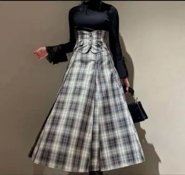 dazzlin 코르셋 부착 롱 스커트 snidel 머큐리 듀오 계열