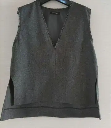 OURHOME 워셔블 프린지 베스트 다크 그레이