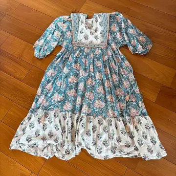 사루체 플라워 프린트 원피스