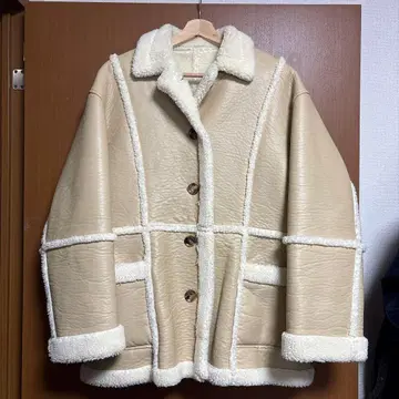 6(로쿠)FAKE LEATHER BOA JACKET 페이크 레더 자켓