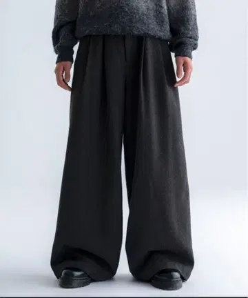 SINSS Tweed three tuck wide slacks
