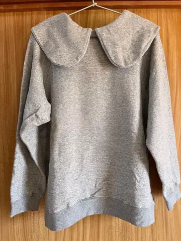 dhal'ia 둥근 카라 맨투맨