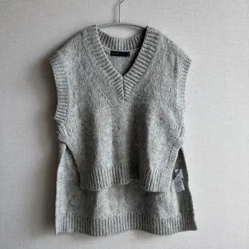 NOBLE 알파카 혼방 니트 베스트 V넥