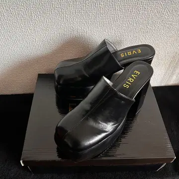 EVRIS 블랙 플랫폼 샌들