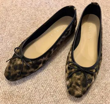 LE TALON 레오파드 무늬 스퀘어 발레 슈즈 23.5cm