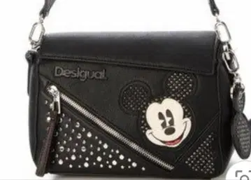 데시구알 미키 백